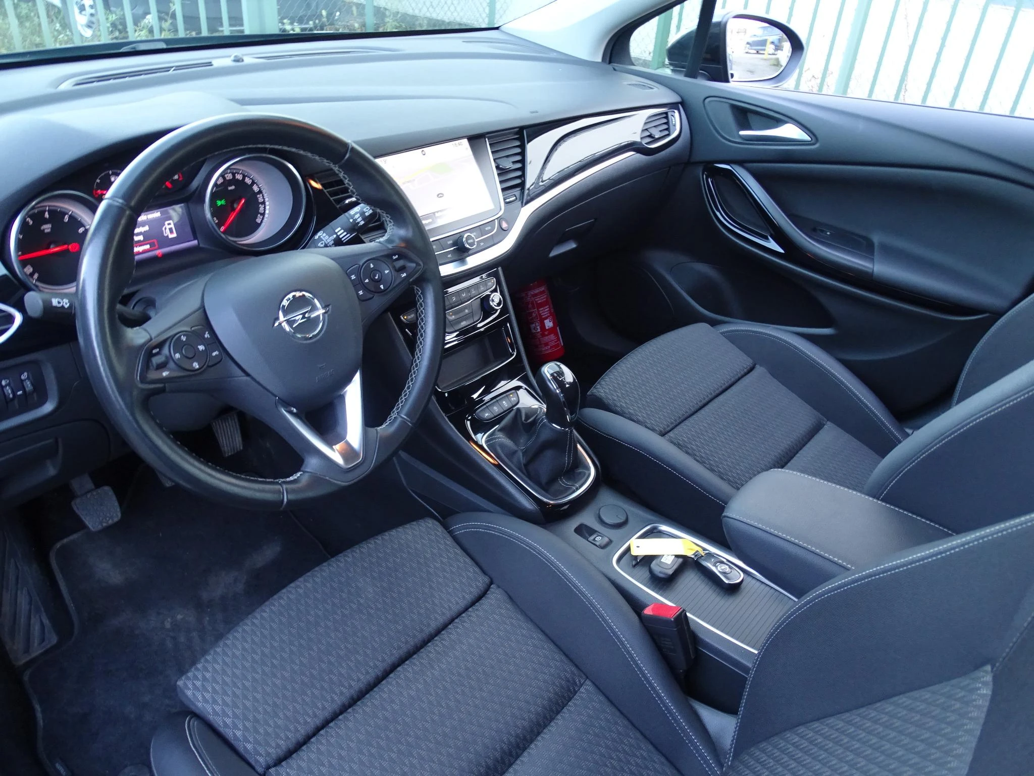 Opel-Astra-image-13