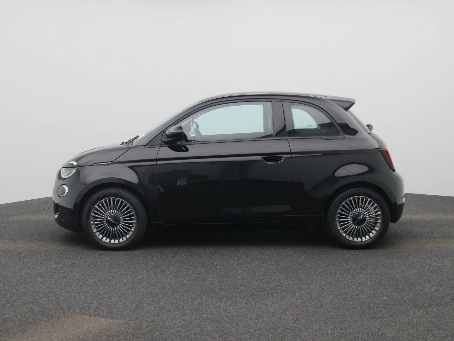 Fiat-500-image-3