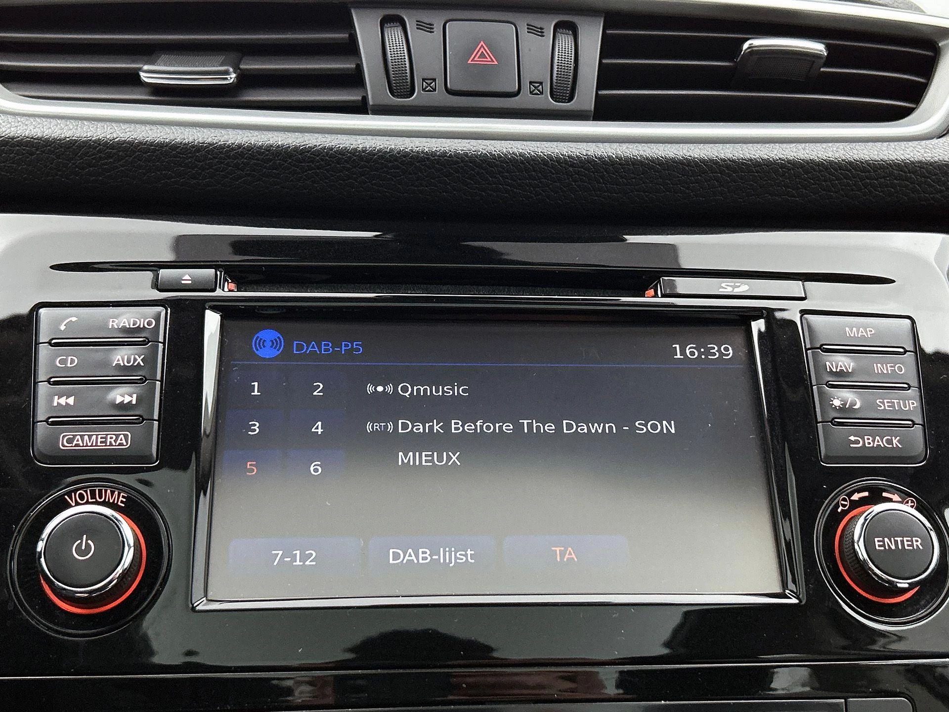 Nissan QASHQAI 1.6 Connect Edition
