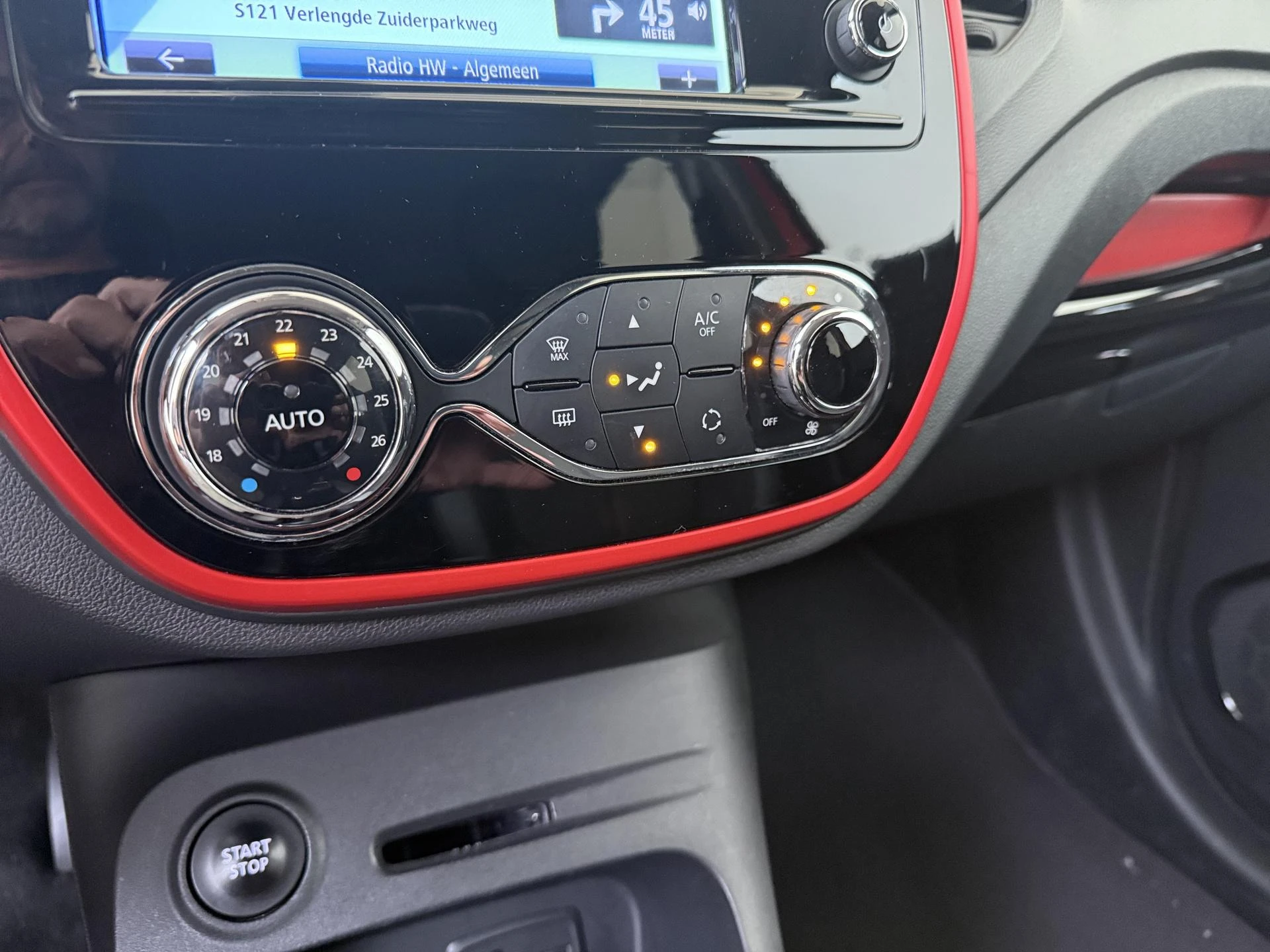Renault-Captur-image-18