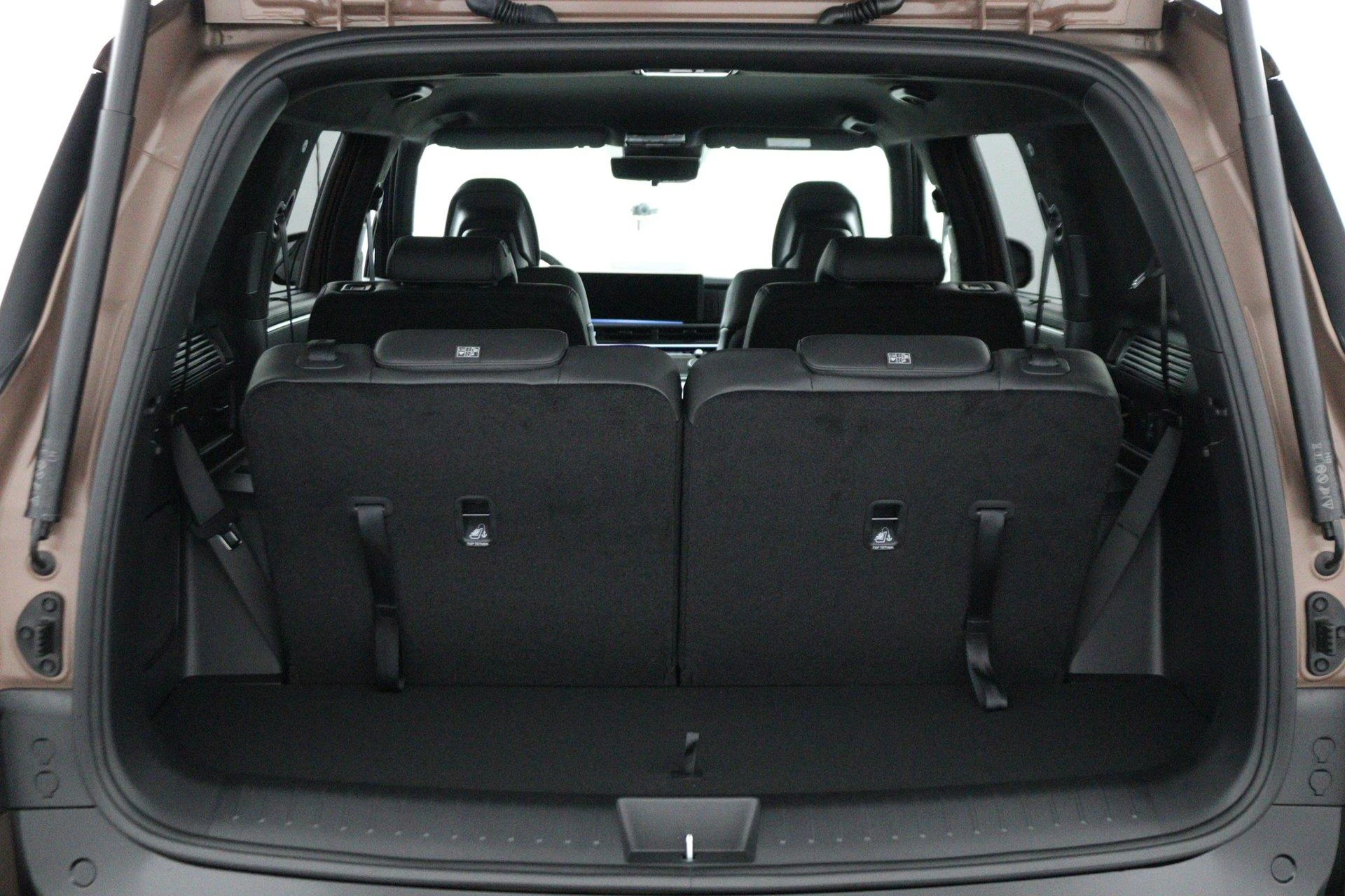 Hyundai-Santa Fe-image-20