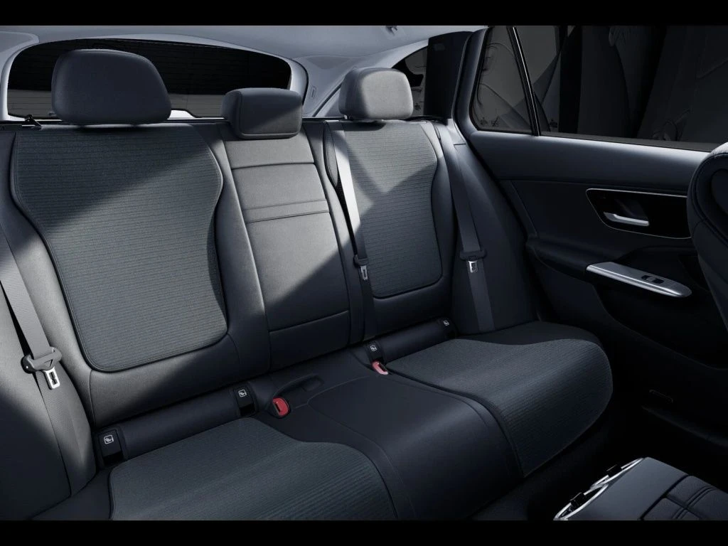 Mercedes-Benz-C-Klasse 200 d-image-10