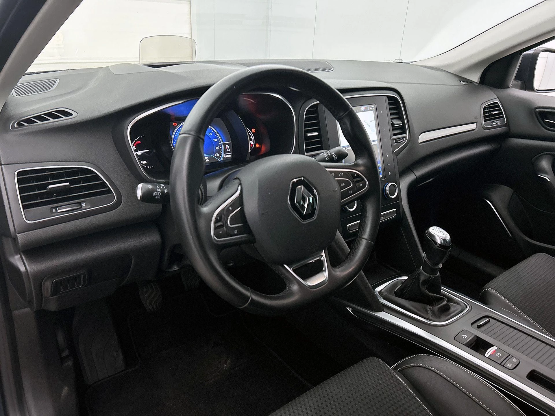 Renault-Mégane-image-19