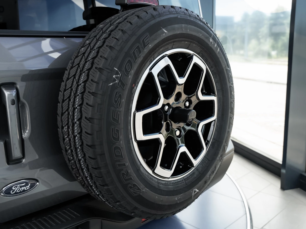 Ford-Bronco-image-20