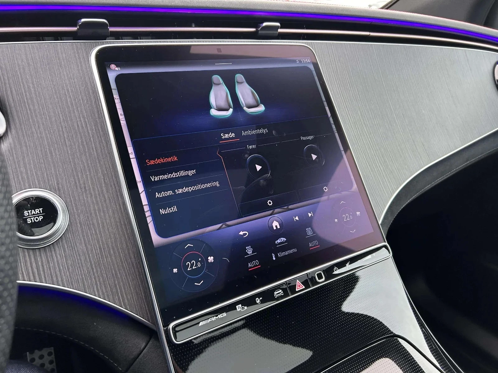 Mercedes-Benz-EQE-image-15