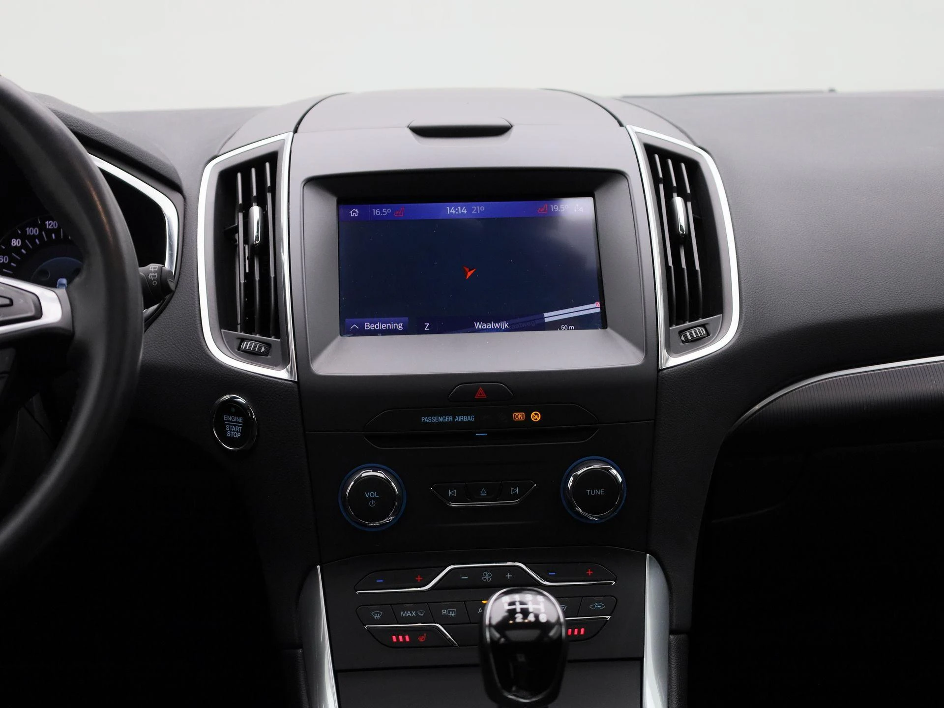 Ford-S-Max-image-8
