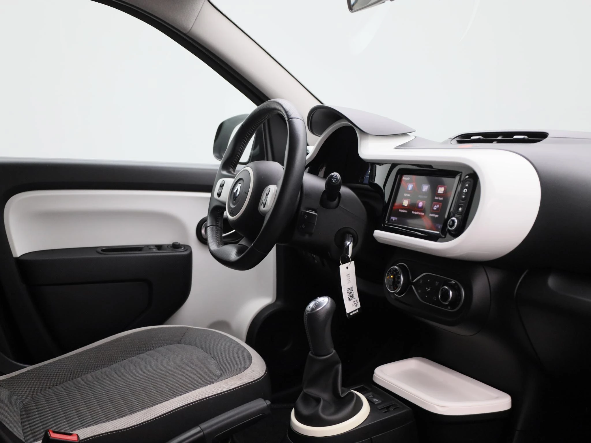 Renault-Twingo-image-24