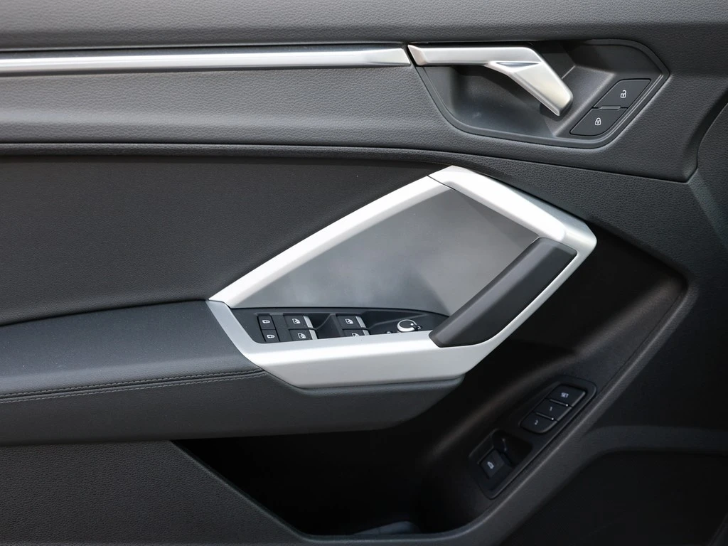 Audi-Q3-image-18