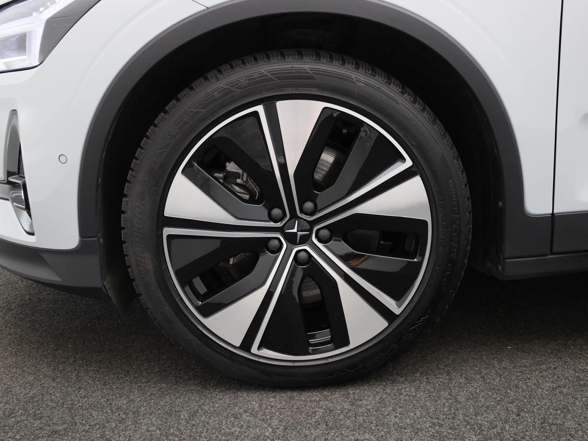 Polestar-2-image-14