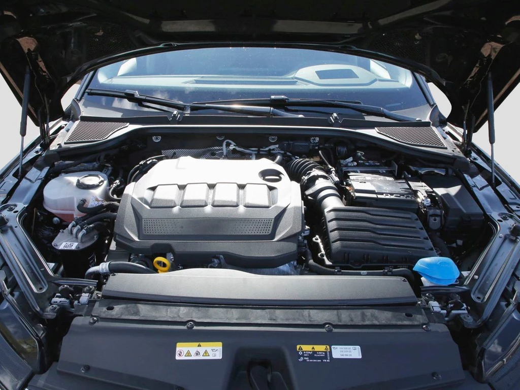 Škoda Octavia Combi 2.0 TDI DSG Selection '17 Pano LED MATRIX
