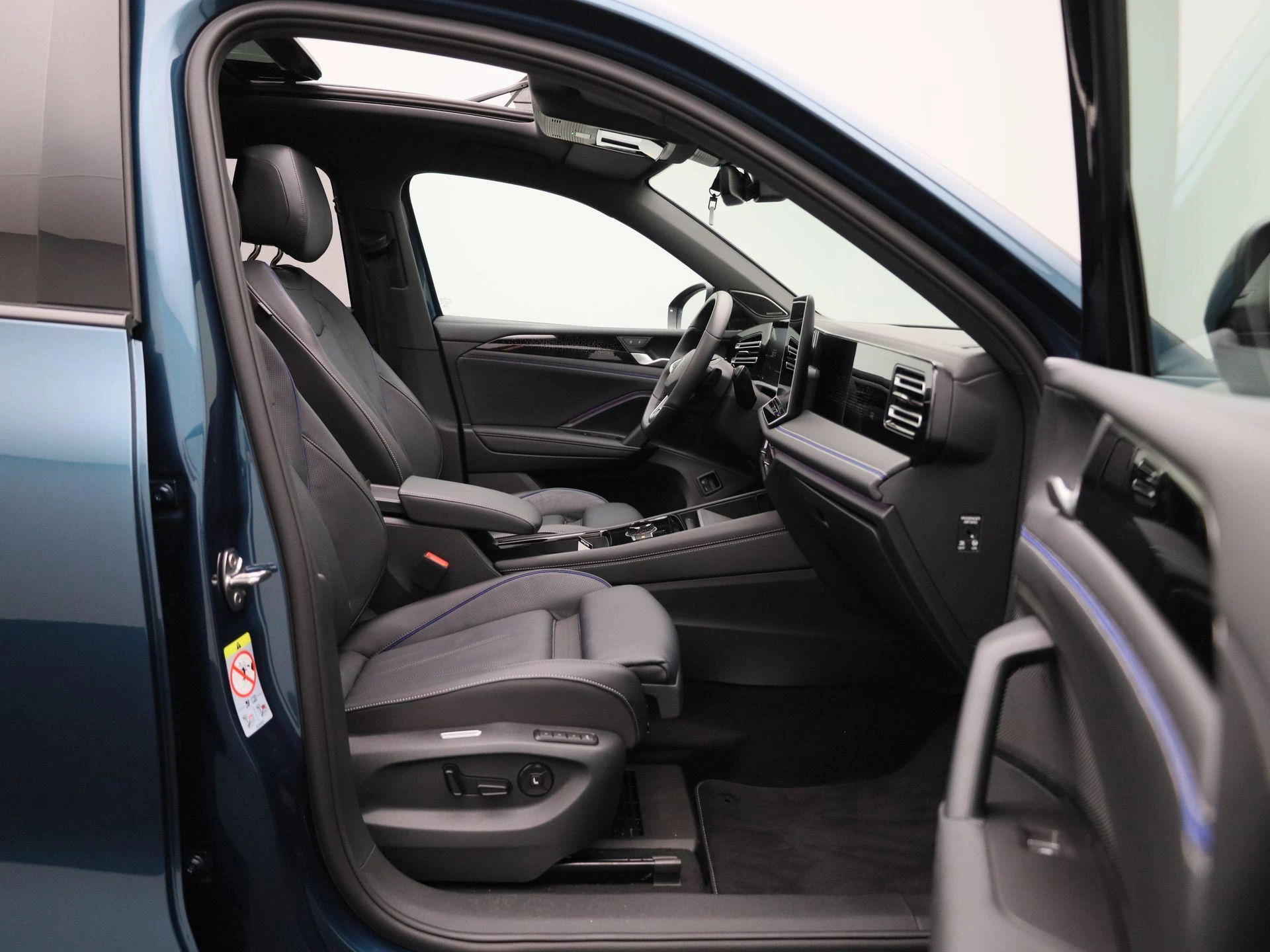 Volkswagen-Tiguan-image-47