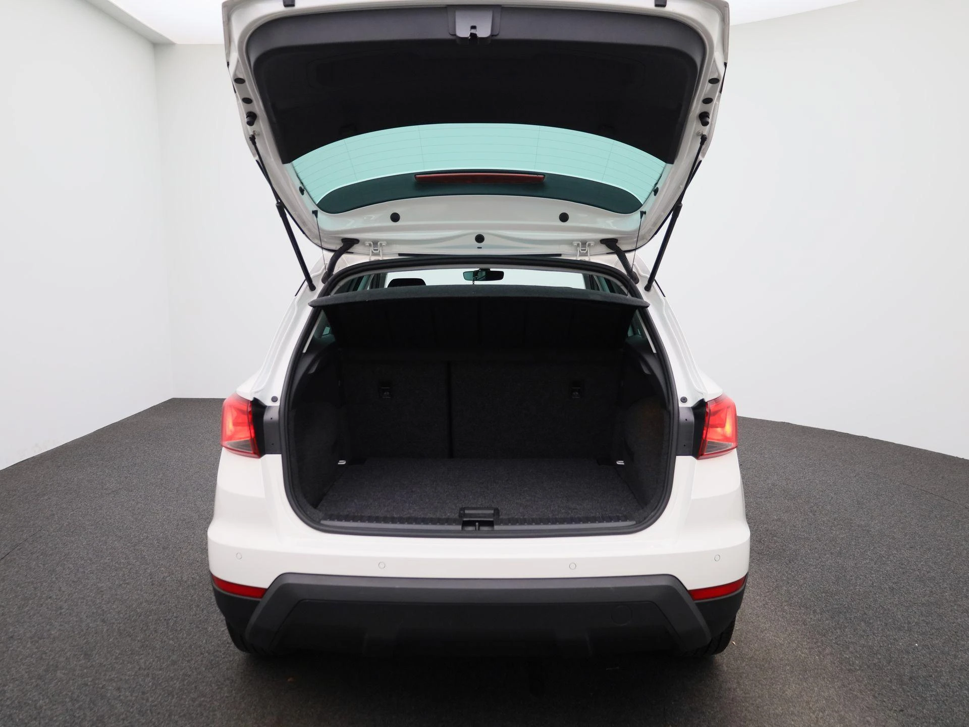 SEAT-Arona-image-10