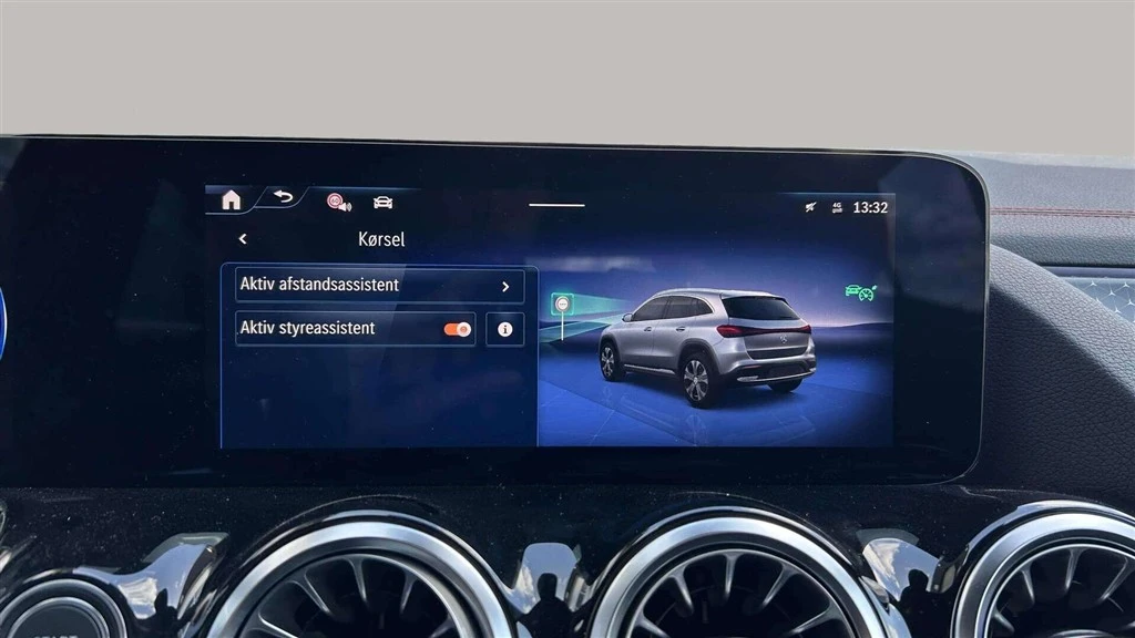Mercedes-Benz-EQA-image-15