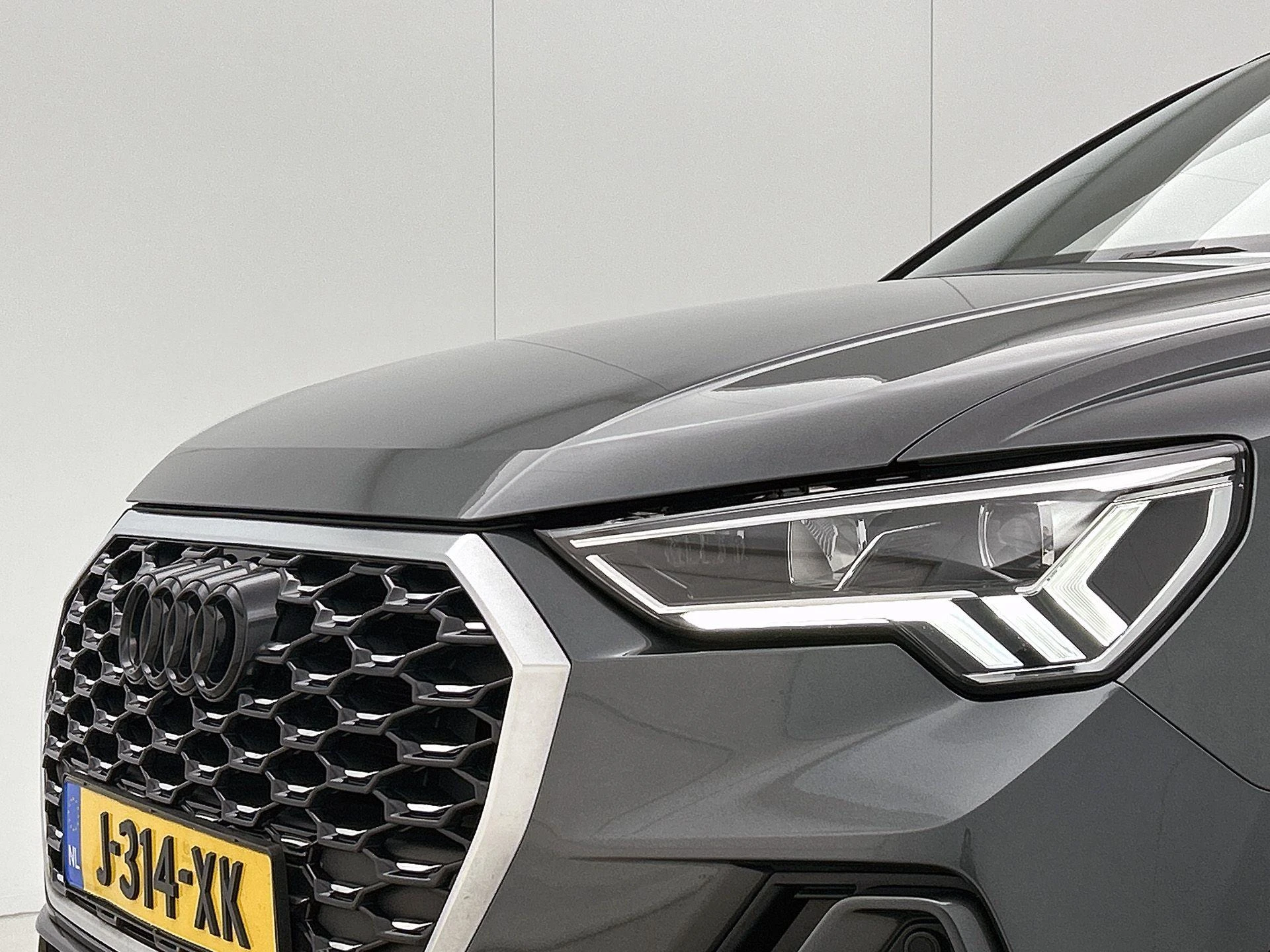 Audi-Q3-image-7