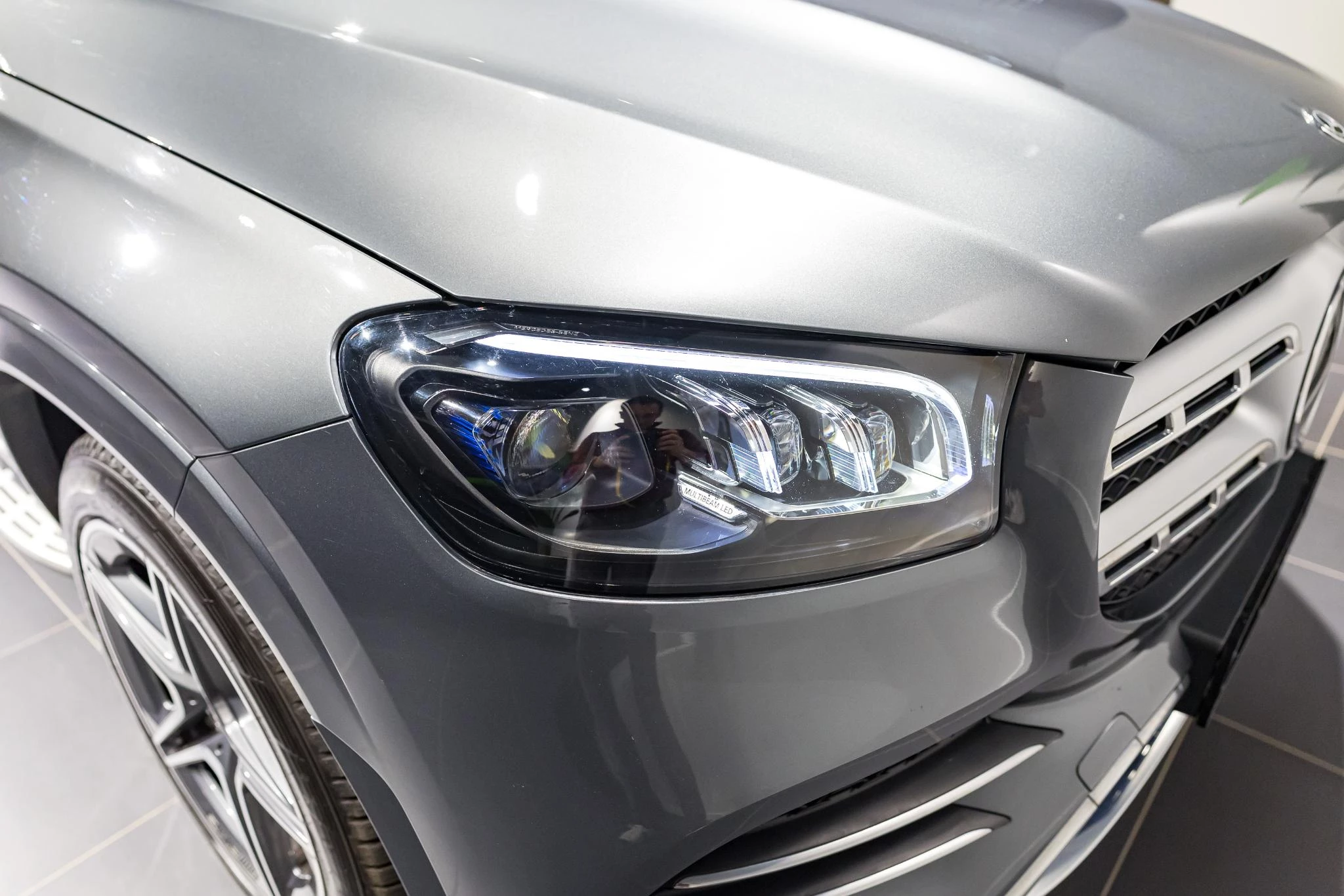Mercedes-Benz-GLS-image-6