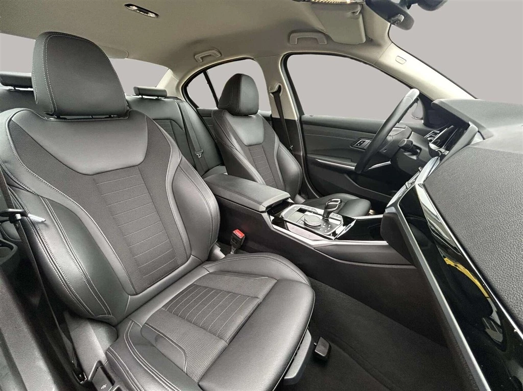 BMW 3-Serie 320i 2.0 Sport Line Steptronic 184HK 8g Aut.