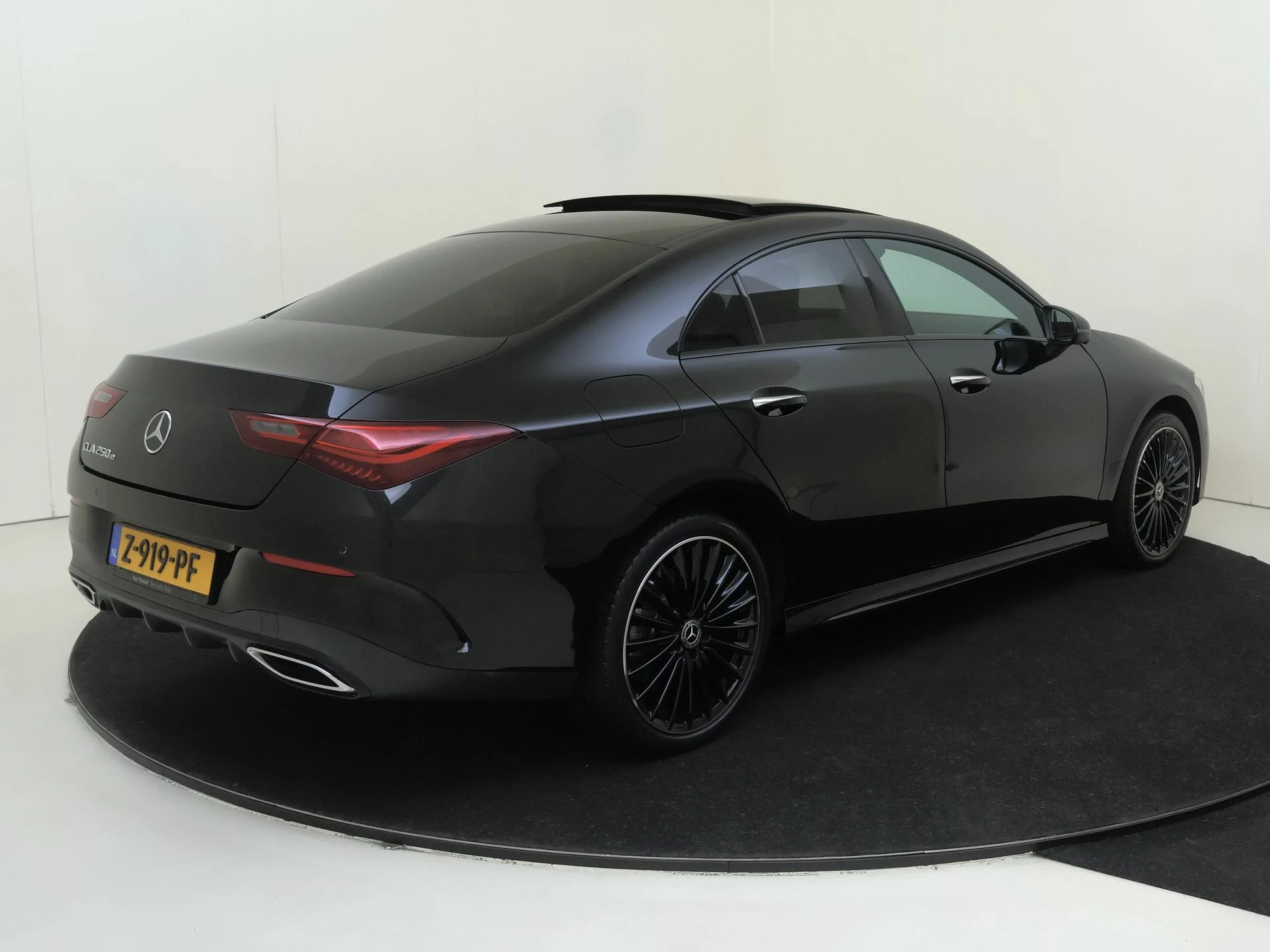 Mercedes-Benz CLA 250 e Star Edition AMG Line Plus