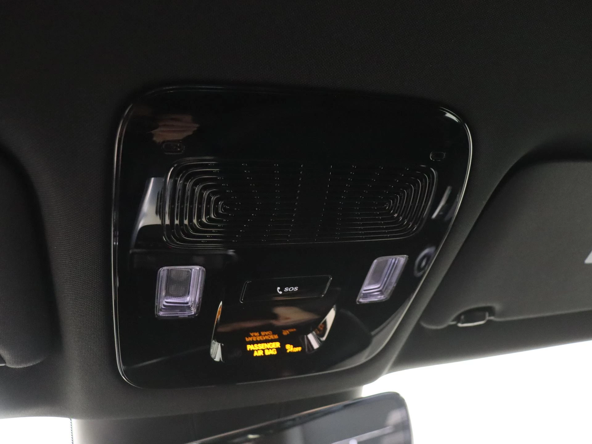 Mercedes-Benz-CLA-image-23