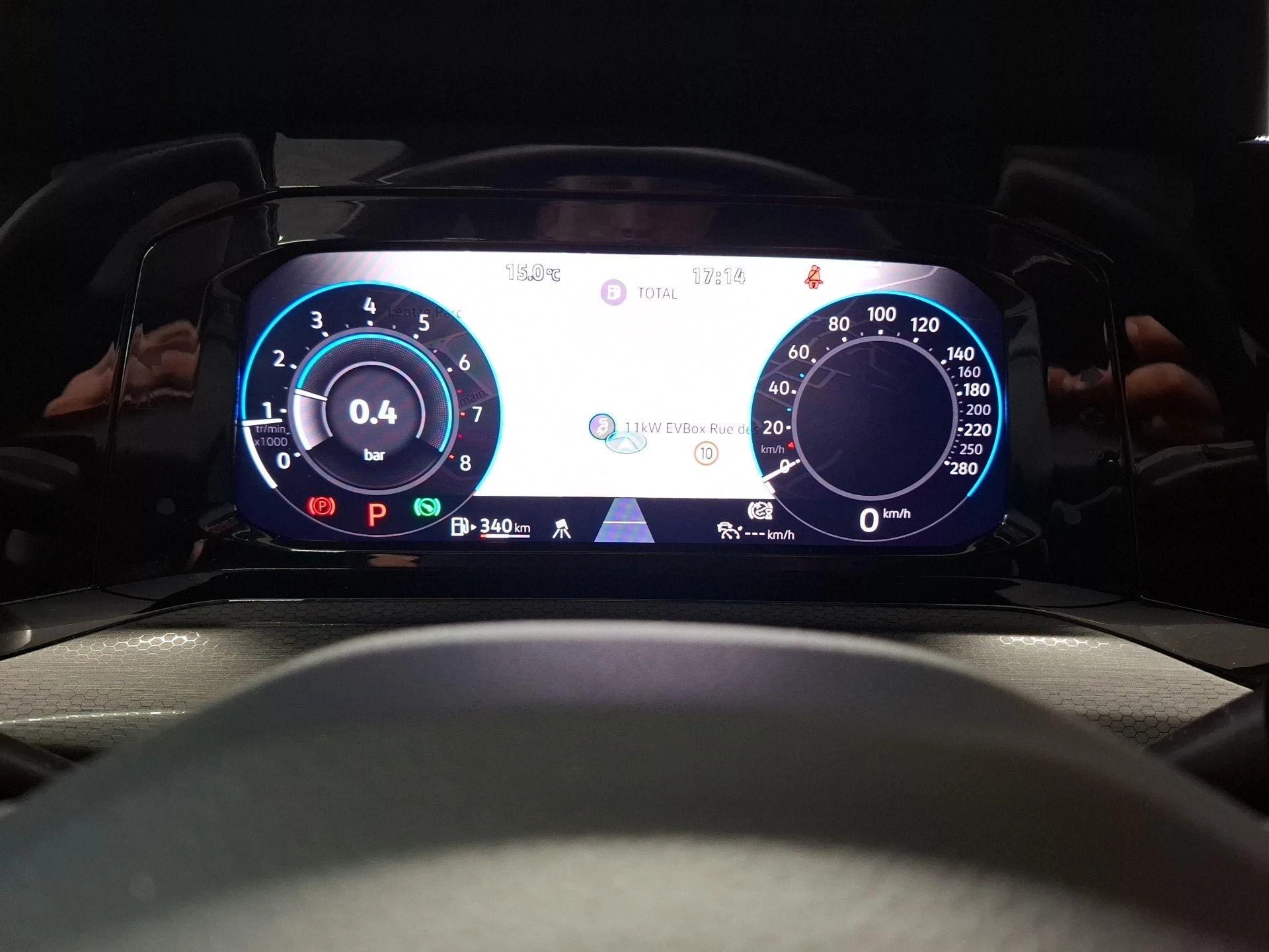 Volkswagen-Golf-image-1