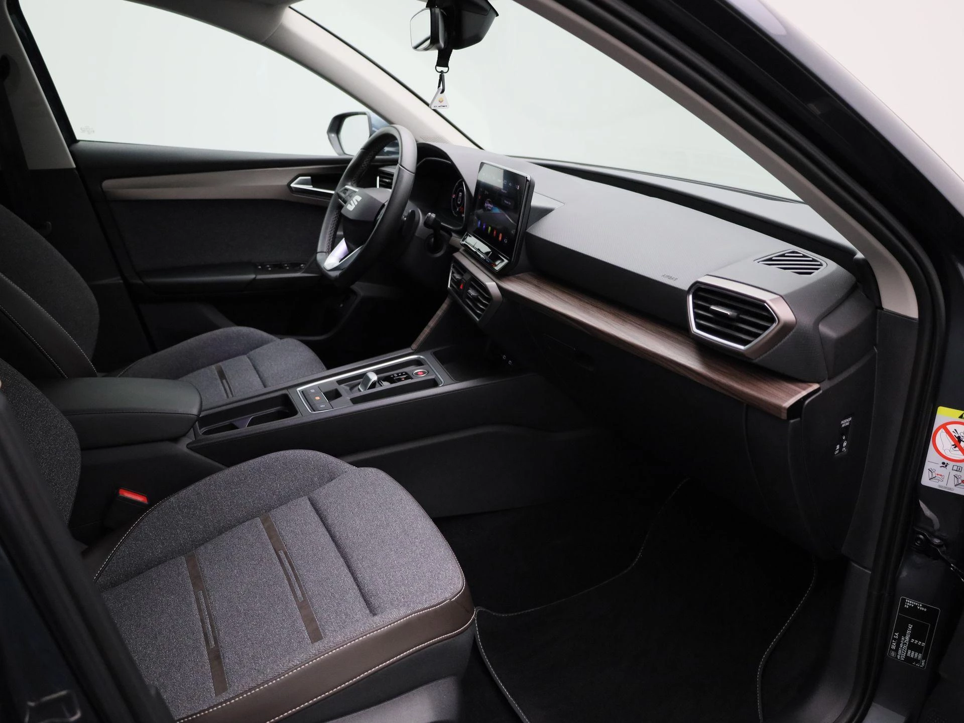 SEAT-Leon-image-34