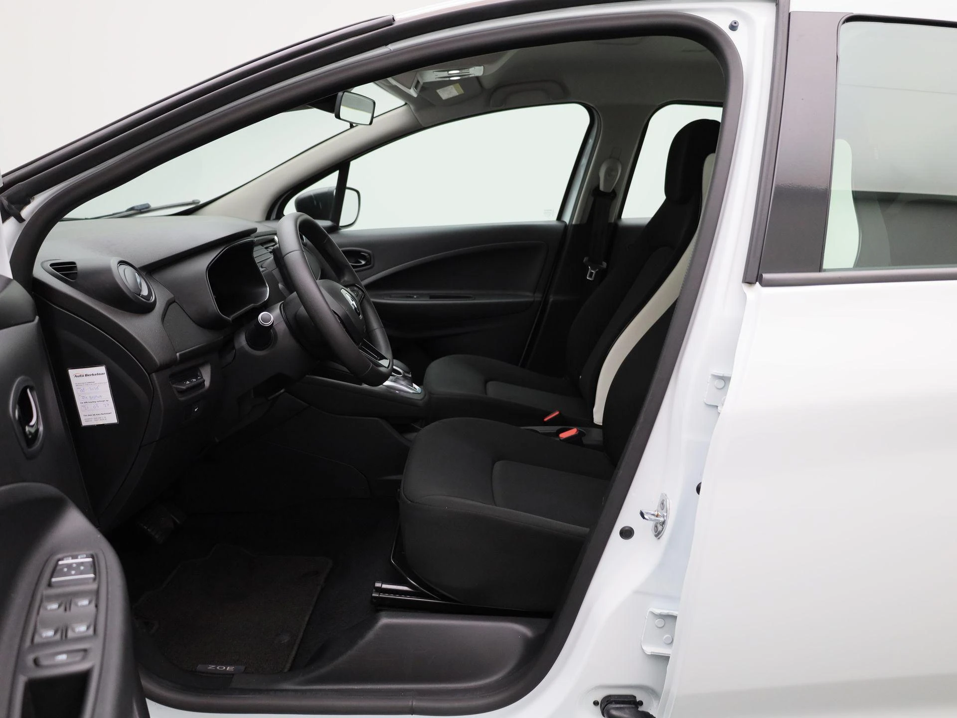 Renault-ZOE-image-8