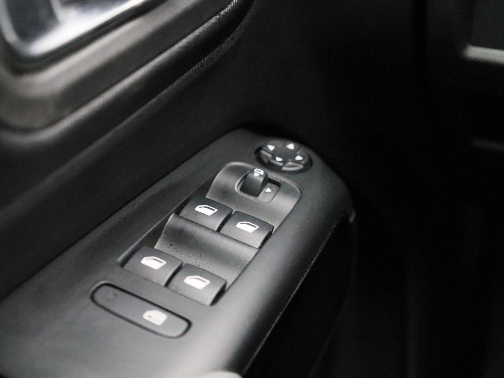Citroën-C5 Aircross-image-27