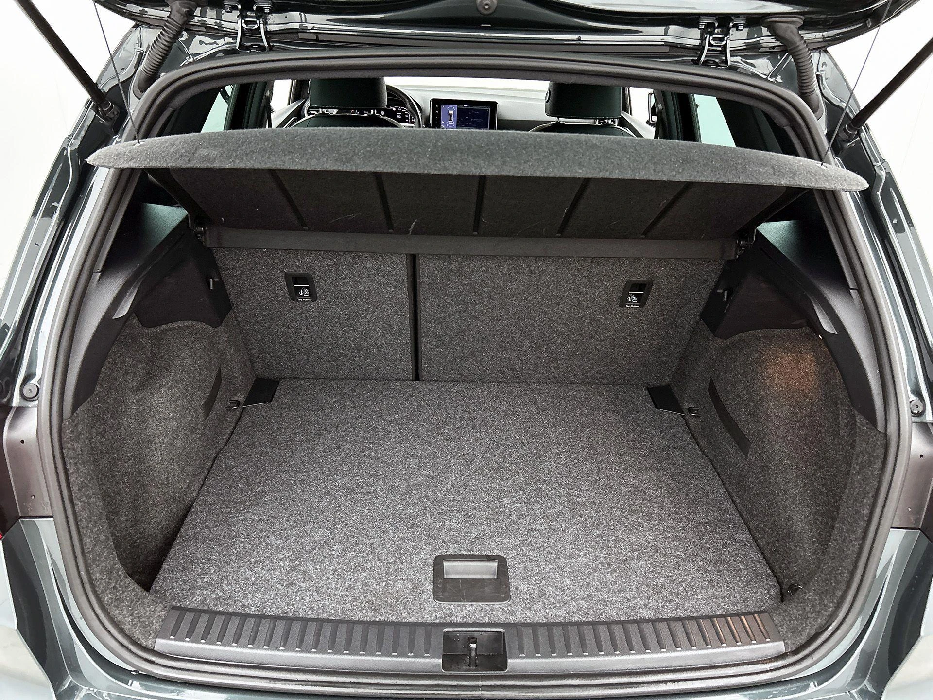 SEAT-Arona-image-16