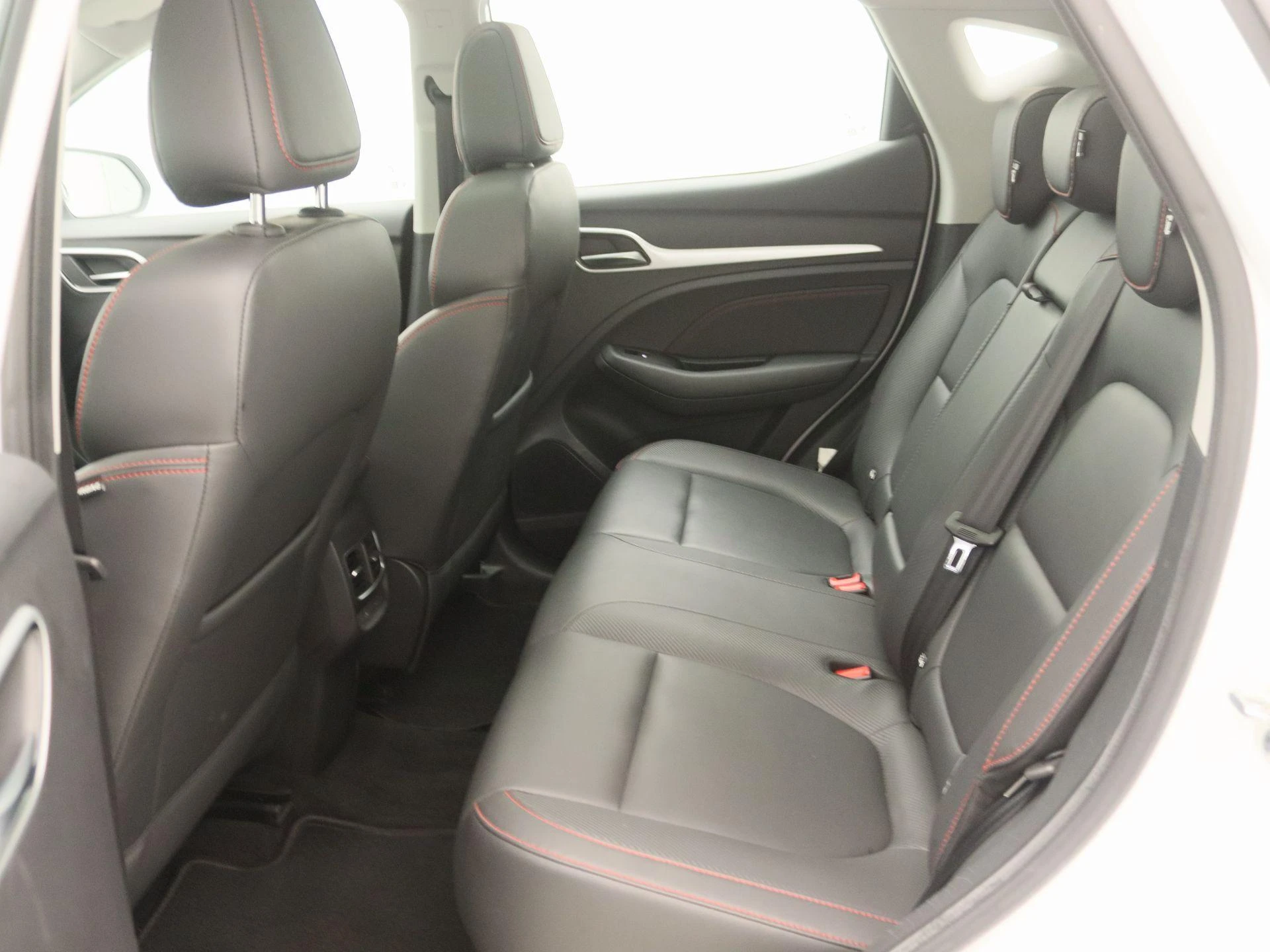 MG-ZS EV-image-10