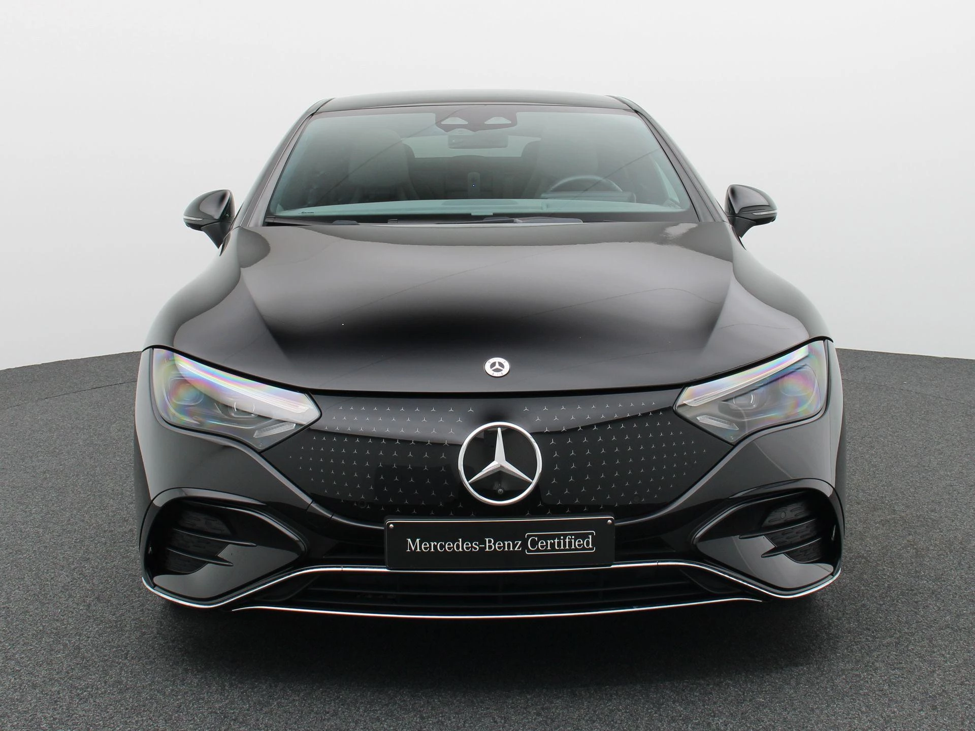 Mercedes-Benz-EQE-image-2