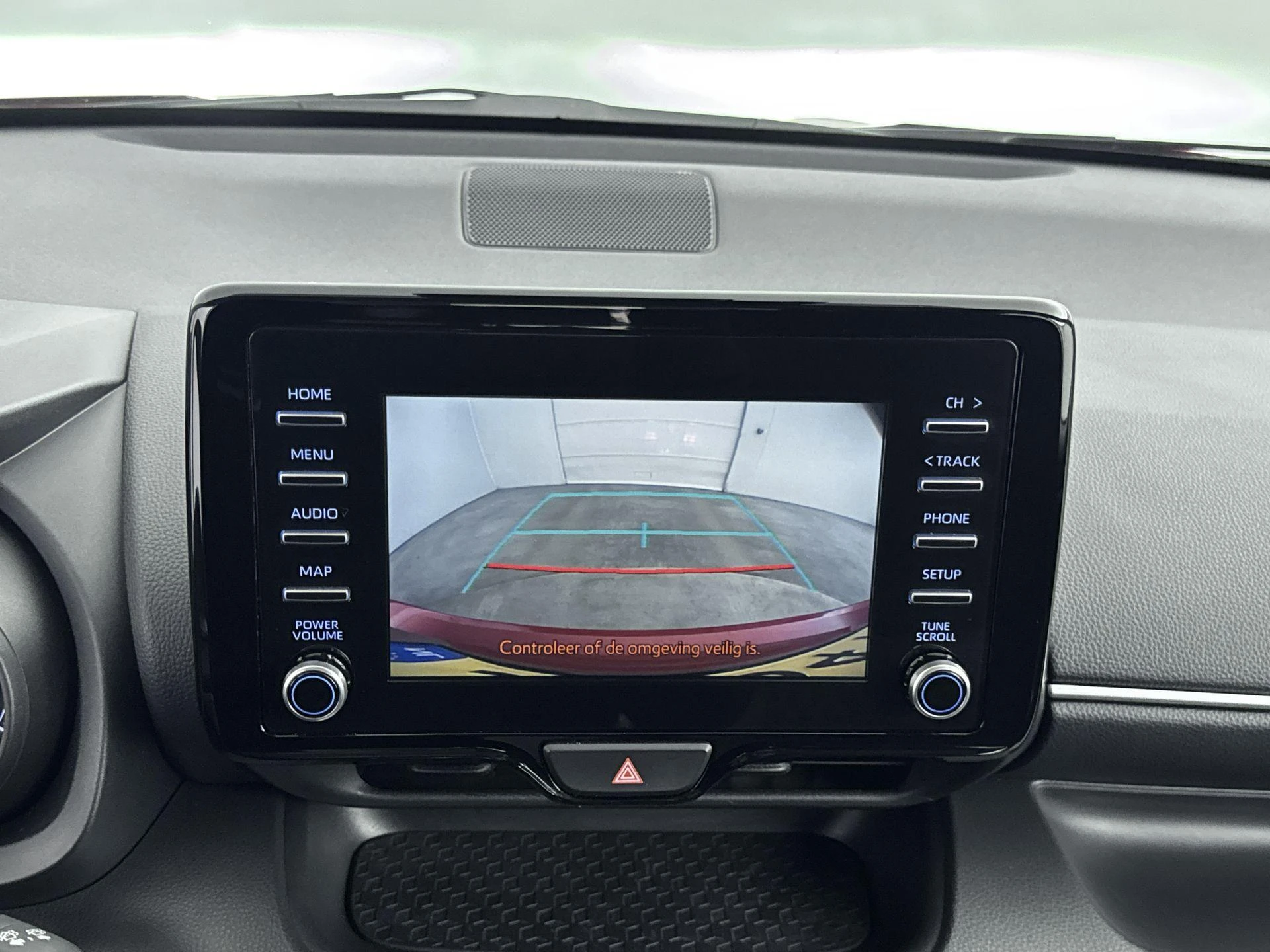 Toyota-Yaris-image-10