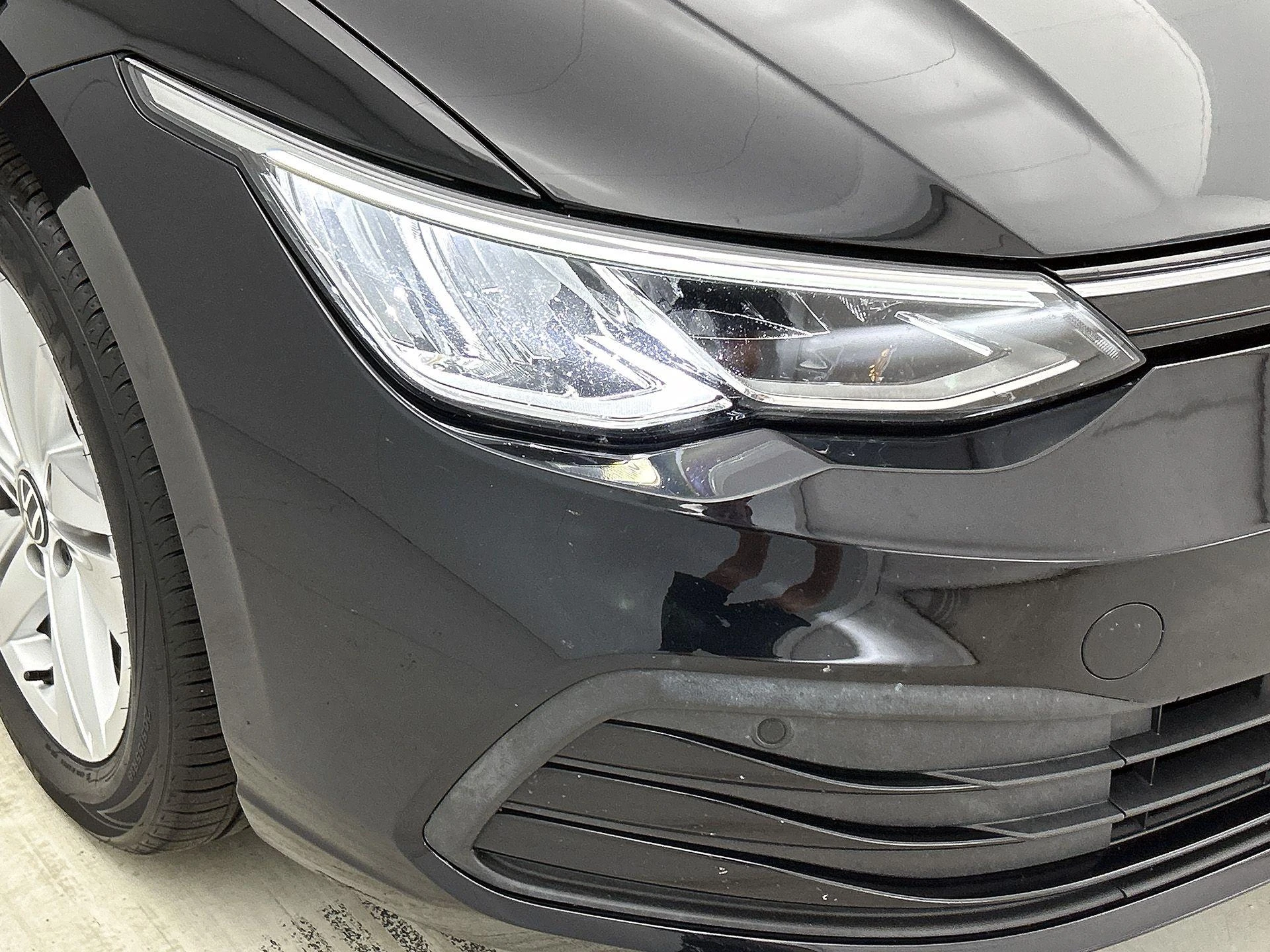 Volkswagen-Golf-image-24