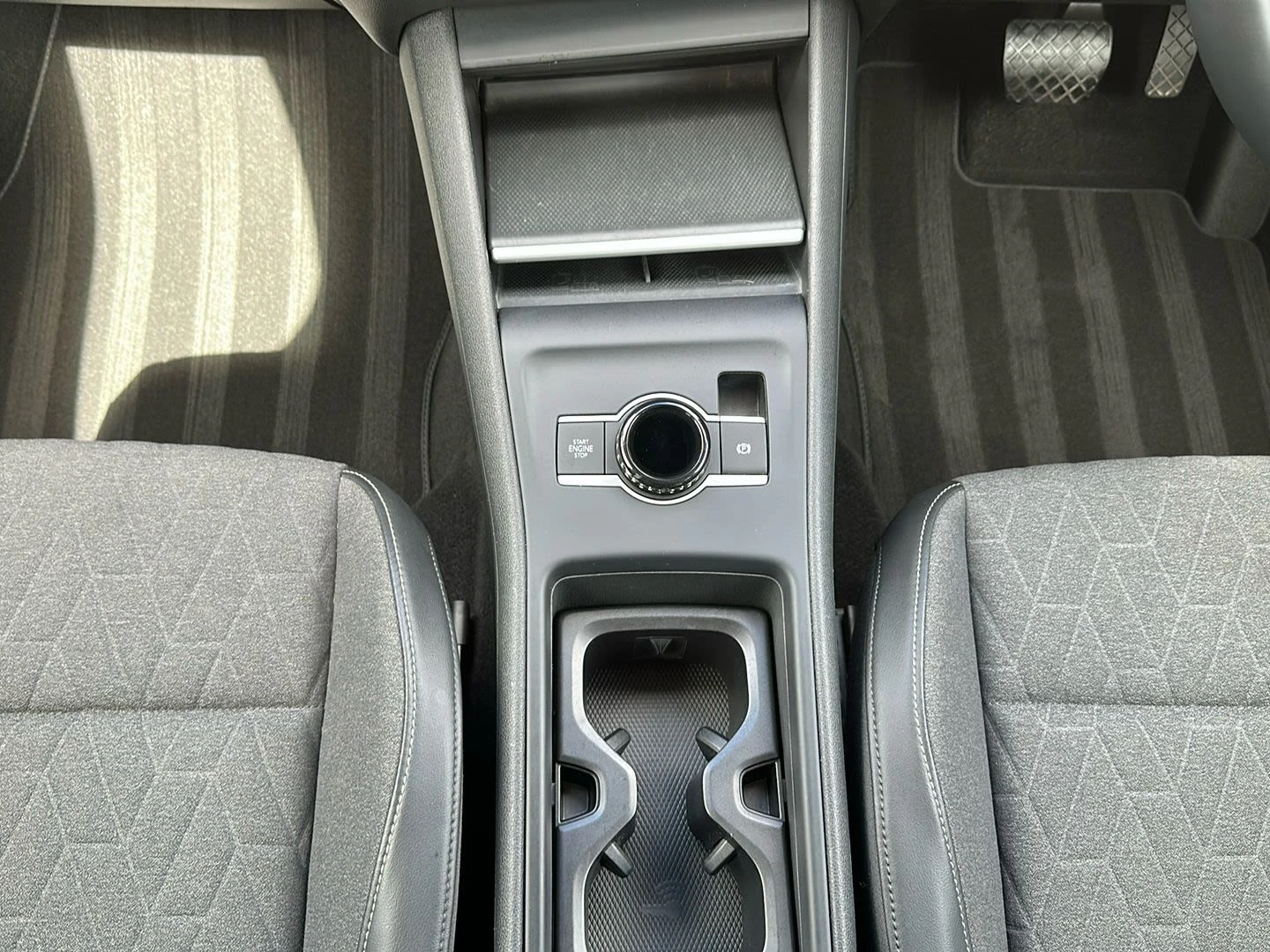 Volkswagen-Tiguan-image-11