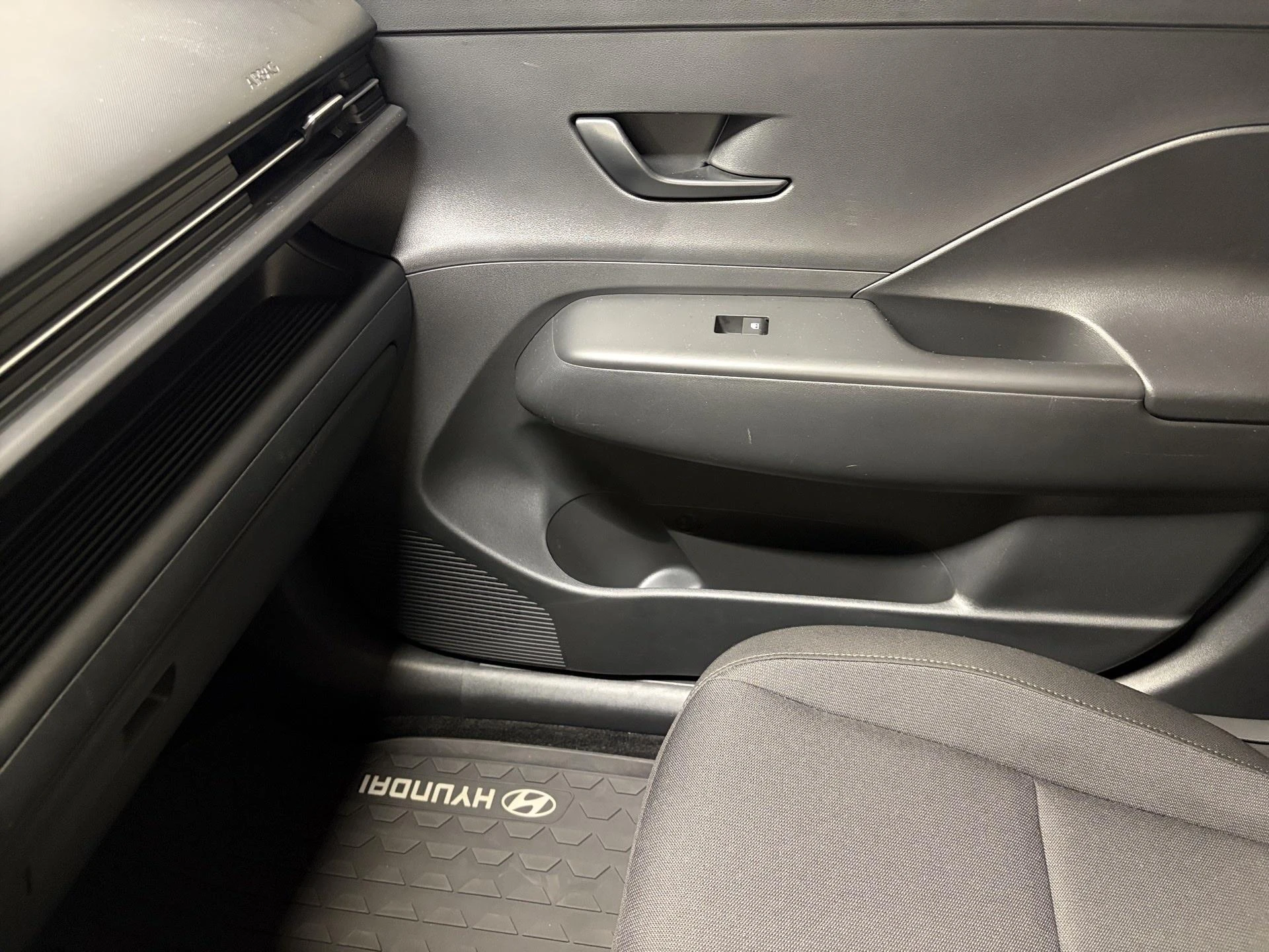 Hyundai-Kona-image-14