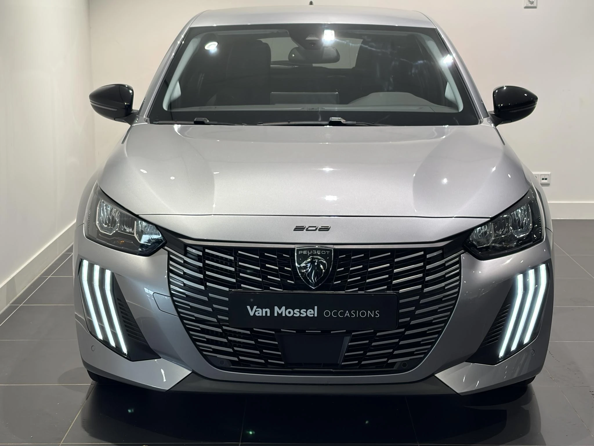 Peugeot-208-image-2