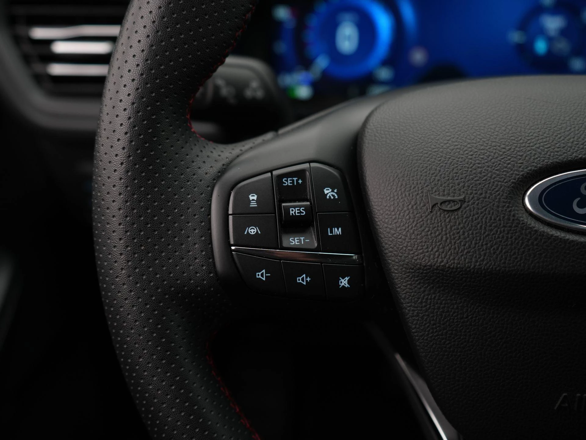 Ford-Kuga-image-18