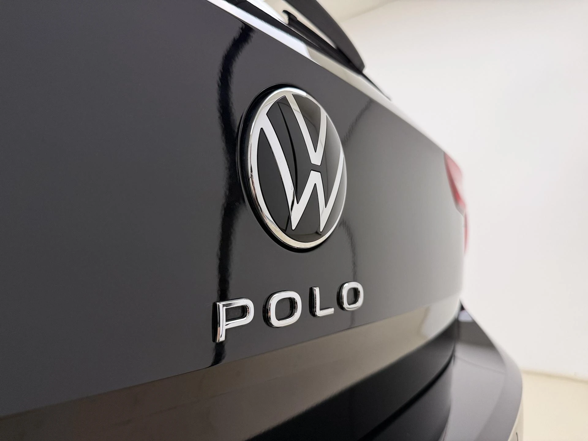 Volkswagen-Polo-image-2
