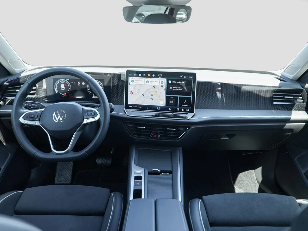 Volkswagen-Passat-image-11