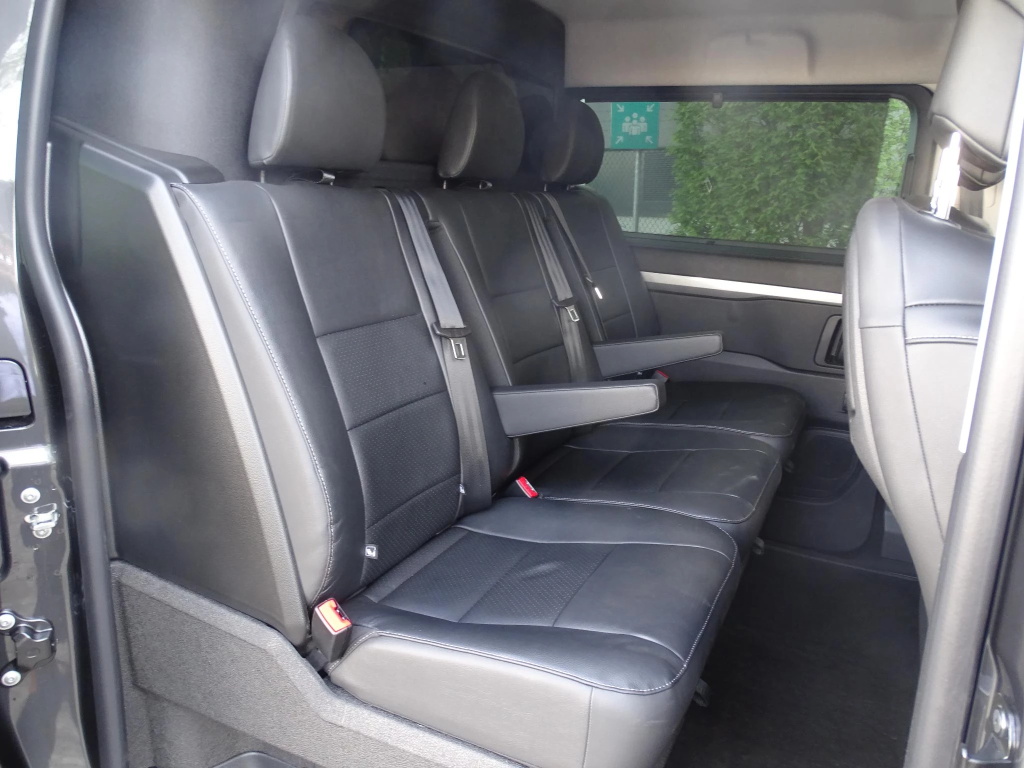 Peugeot Expert Long DC L3 2.2 BlueHDi 180 EAT8