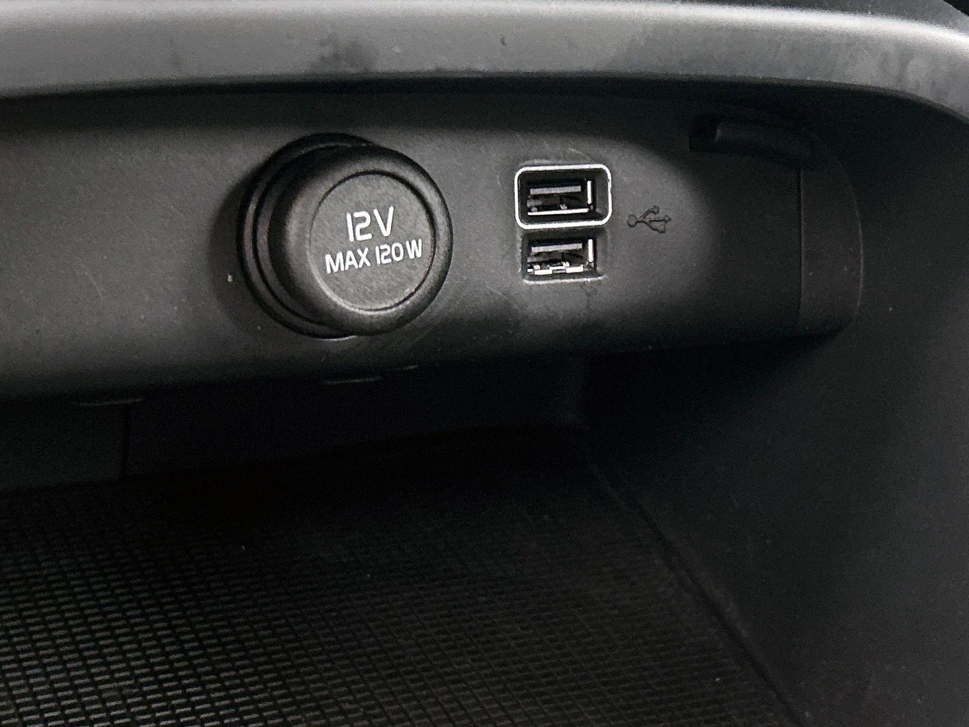 Volvo-XC40-image-35