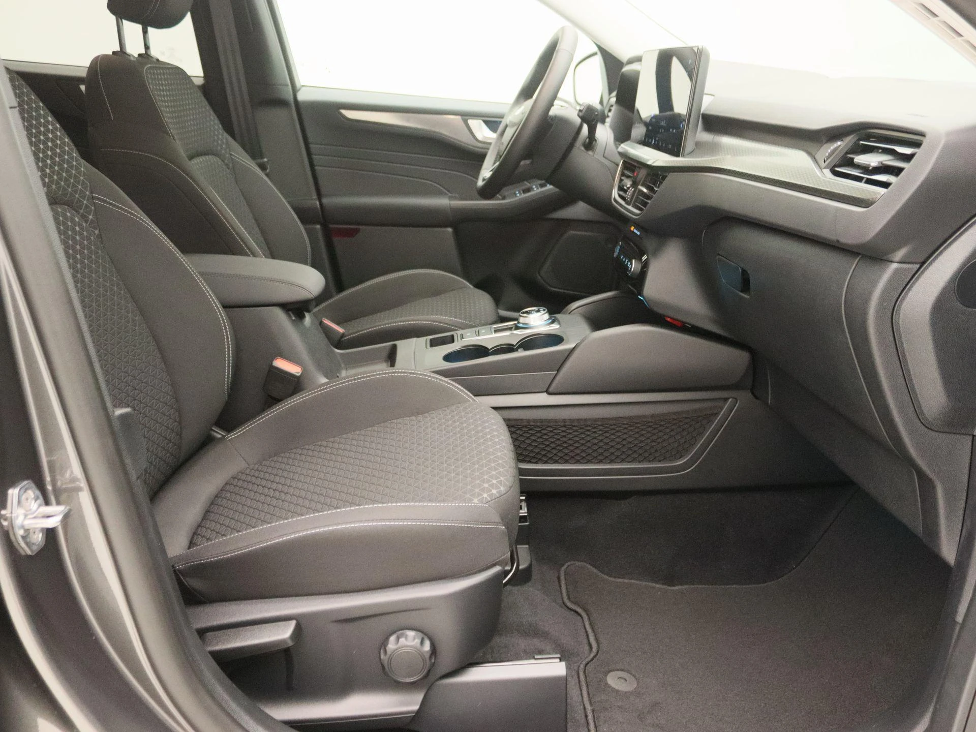 Ford-Kuga-image-23
