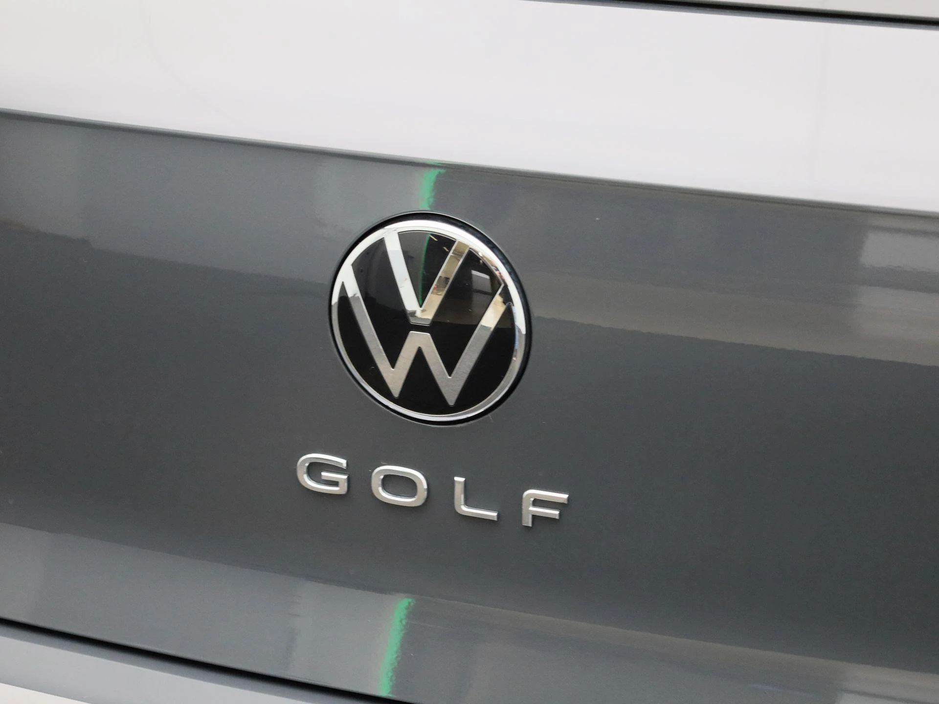 Volkswagen-Golf-image-34