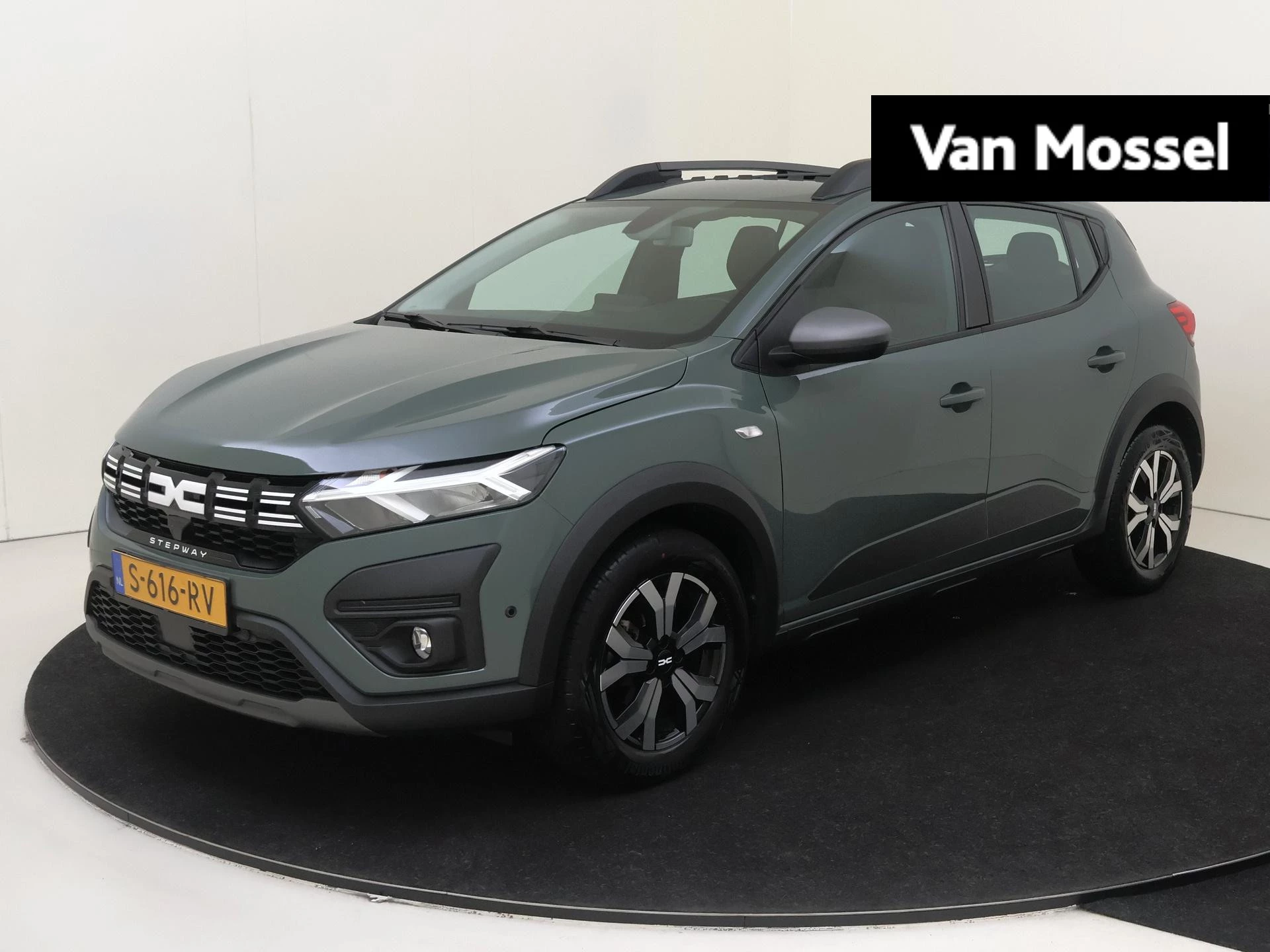 Dacia-Sandero Stepway-image-0