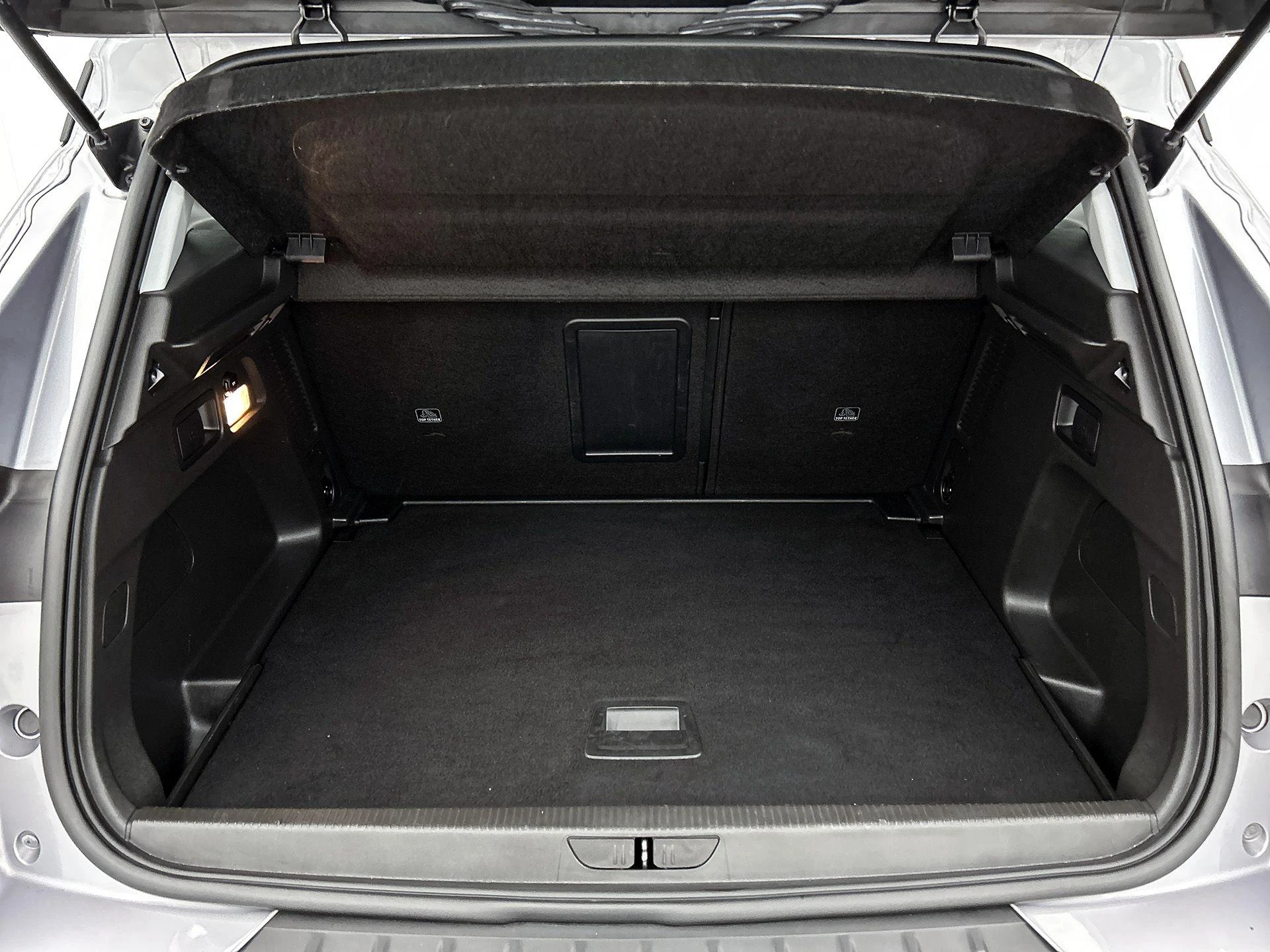 Opel-Grandland X-image-14