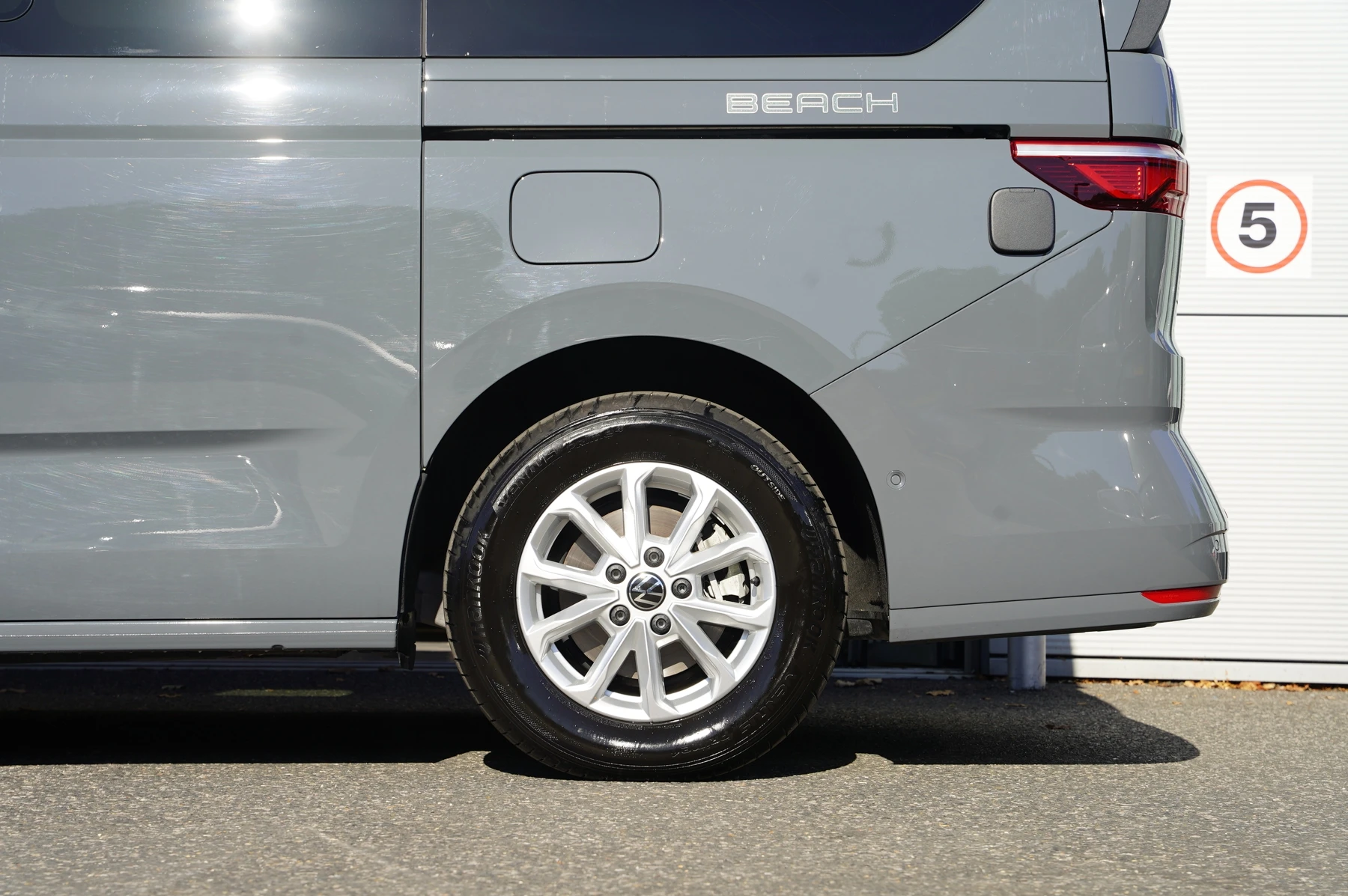 Volkswagen-California-image-39