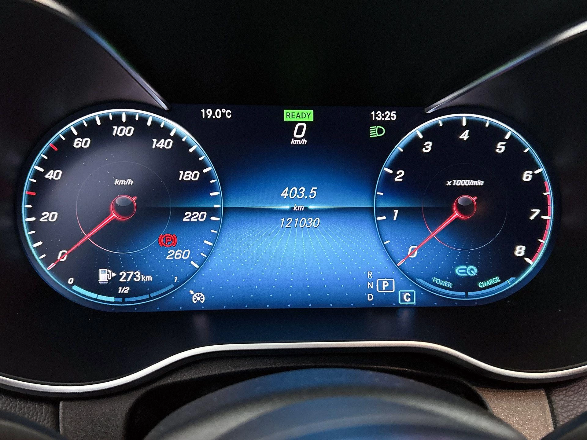 Mercedes-Benz-C-Klasse-image-17