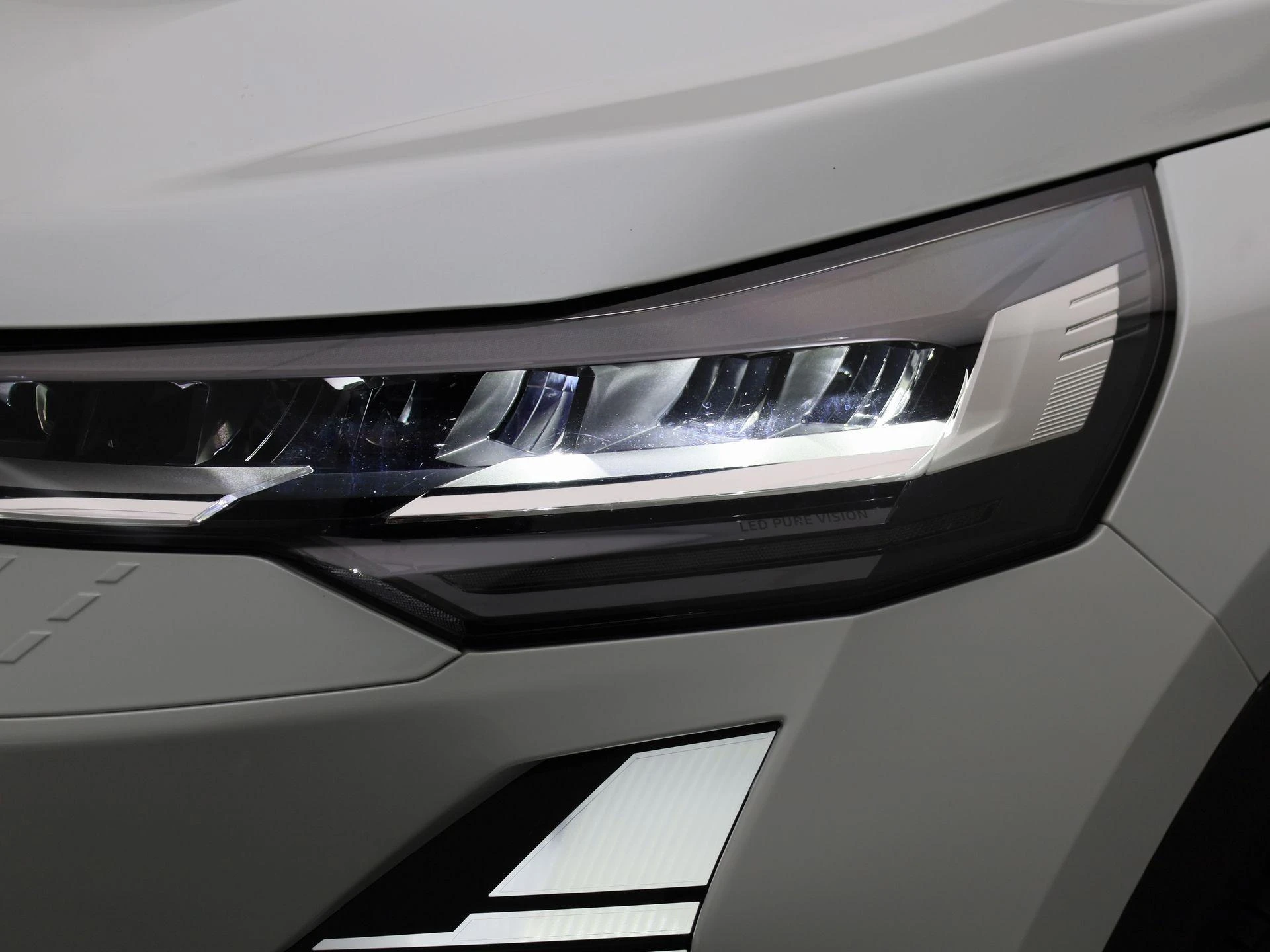 Renault-Captur-image-12