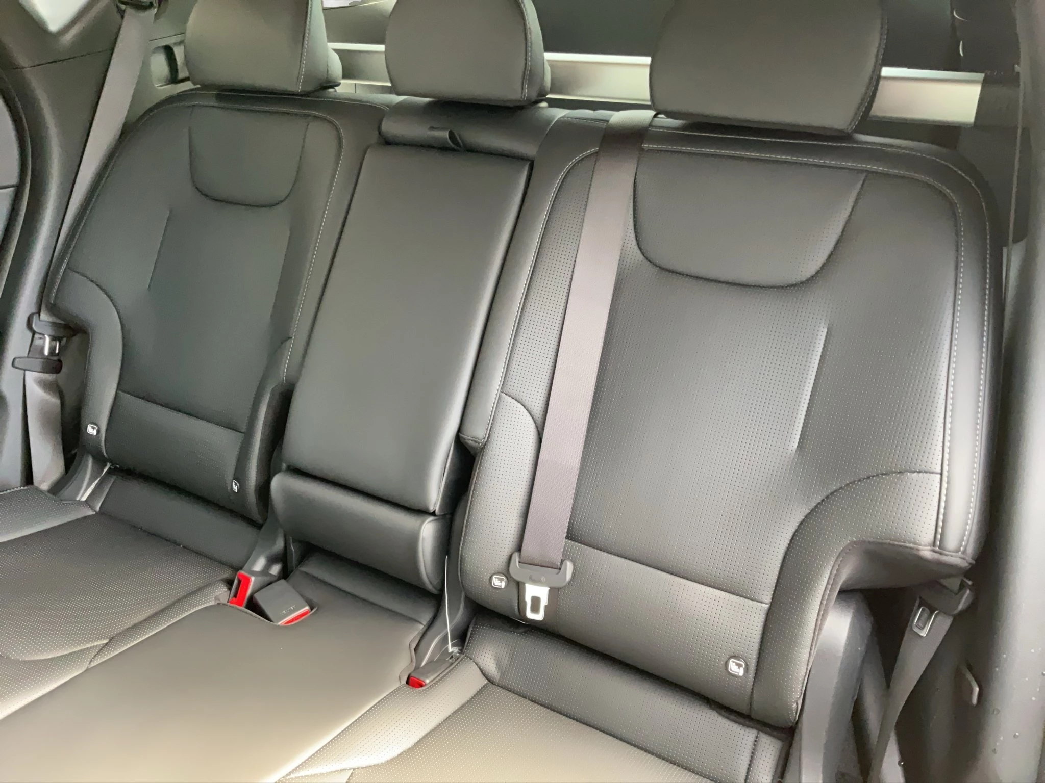 Kia EV6 Earth 84 kWh 168 kW Heckantrieb Sports Utility Vehicle. 5-türig