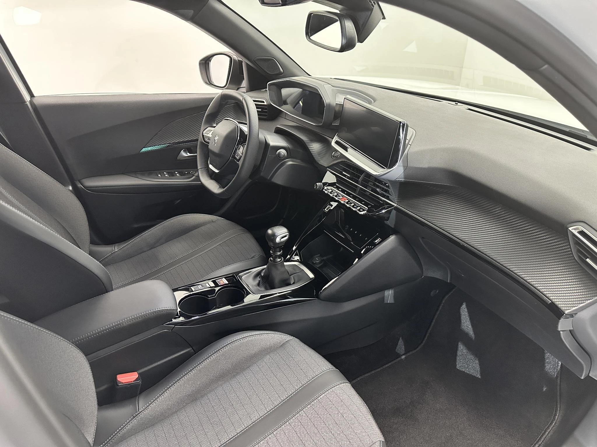 Peugeot-2008-image-9