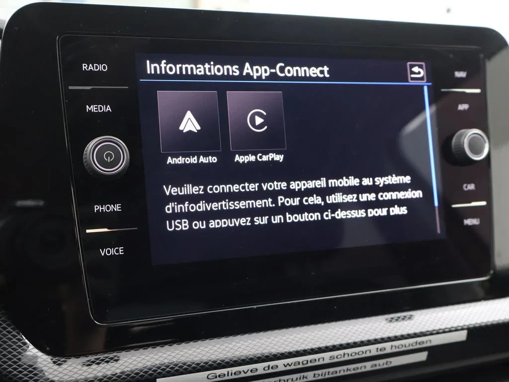 Volkswagen-T-Cross-image-15