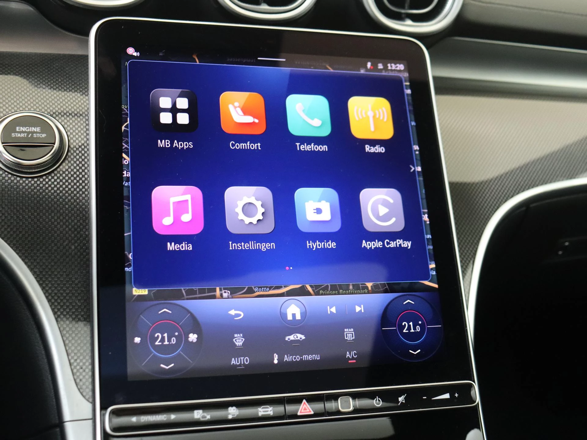 Mercedes-Benz-C-Klasse-image-15